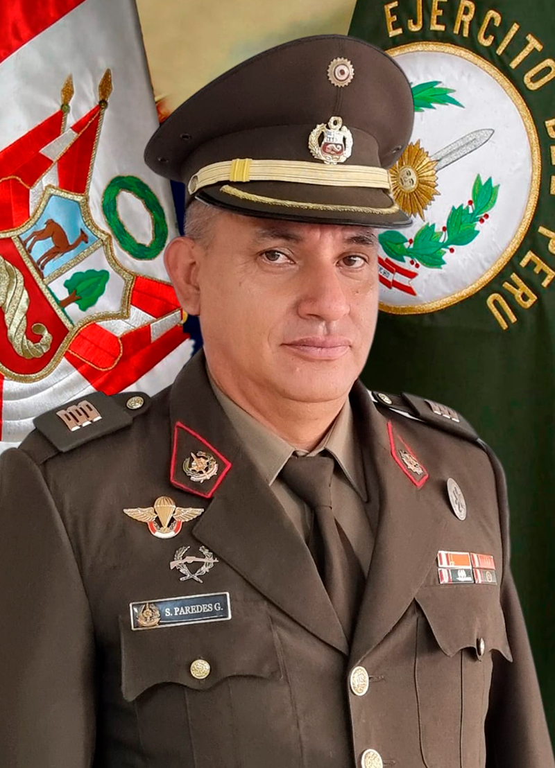 Paredes Grandez Santos
